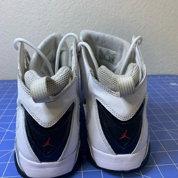 Size 10.5 - Jordan True Flight White Cement (342964-104) - Picture 4 of 7